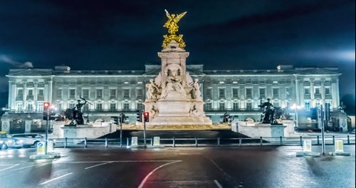 London-Buckingham-palace-night.jpg
